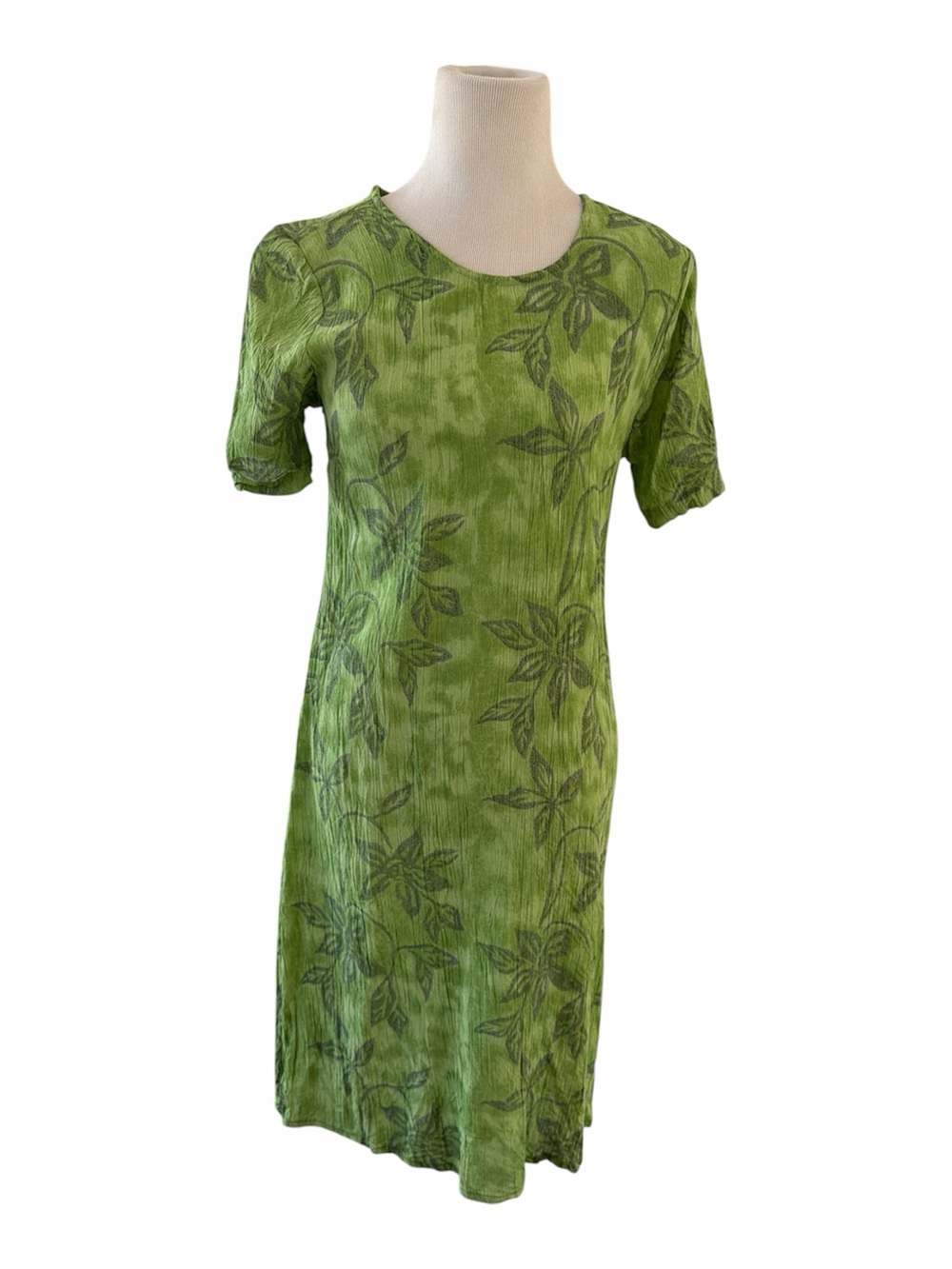 Vintage 90s La Cera Green Floral Crinkle Rayon Dress M Side Button Vent Slit